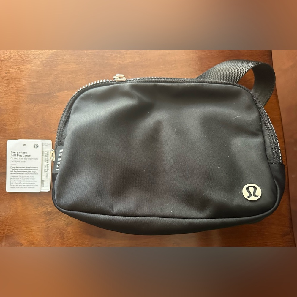 Very gently used Large lululemon belt bag